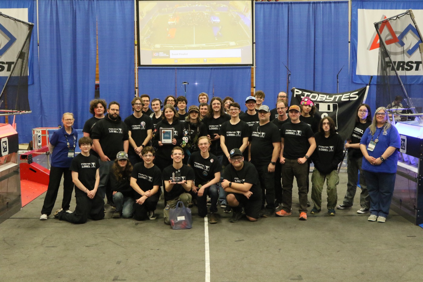 PioBytes competing at the Clackamas Academy district event